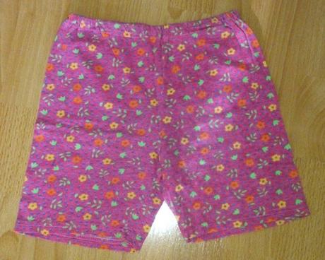 Kraťasy kvetinky, 116