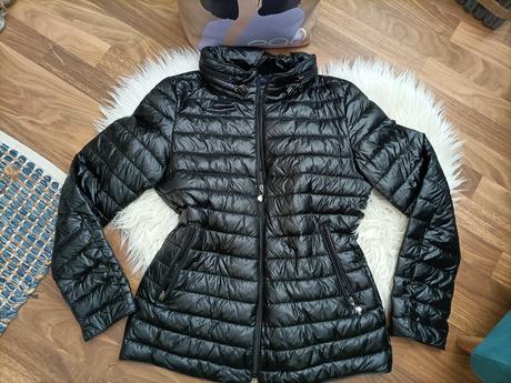 Krásna prechodná bunda od značky italy, l