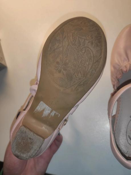 Bledoružové sandálky, john garfield,33