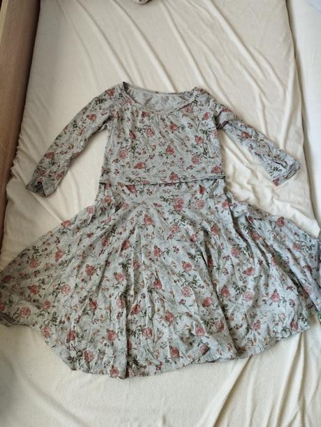 Šaty na dojčenie, s