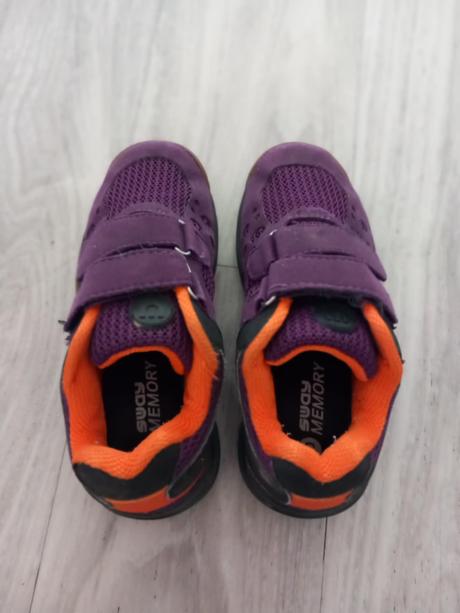 Dievčenské tenisky, 30