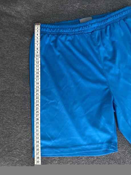 Futbalové šortky, 152
