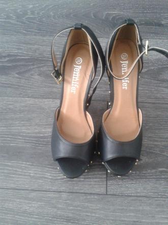 Sandale - znizena cena, nove, 37