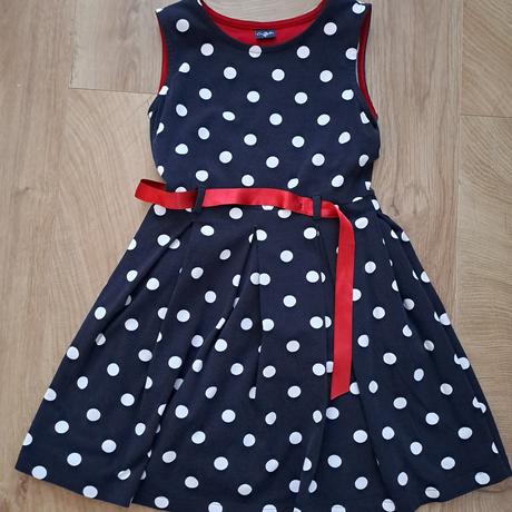 Dievčenské šaty, 110