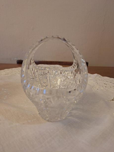 Kristalove sklenene kosiky, 