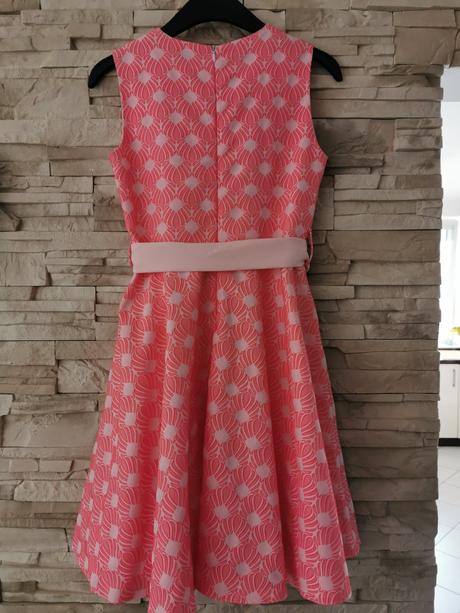 Šaty s bolerkom, 146