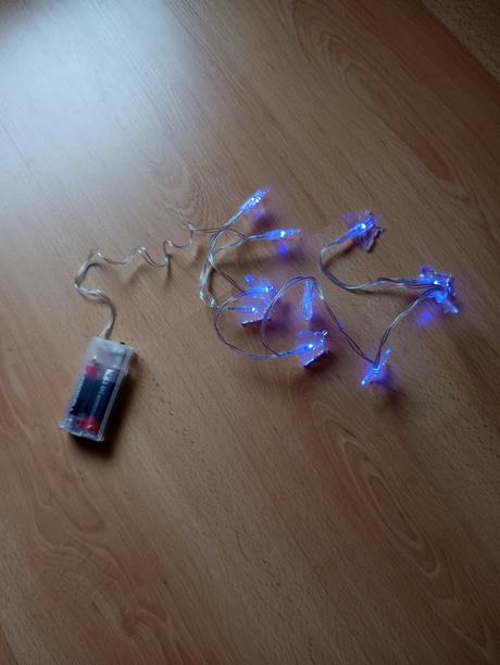 Svetielka motýliky, 