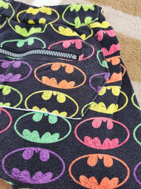 Pudlove kraťasy, 128