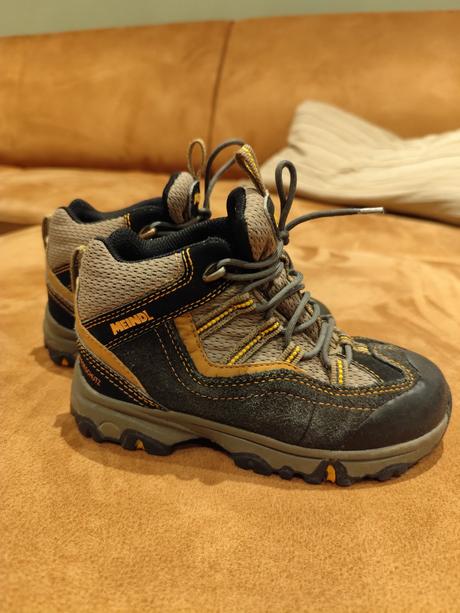 Trekove topánky, 30
