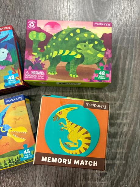 Mudpuppy - pre chlapcov puzzle a pexeso s dinosaur,