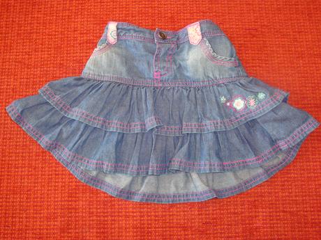 Volániková suknička, 98