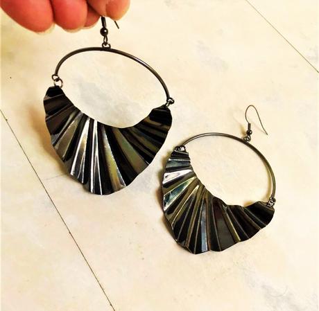 Extravagantné náušnice, 