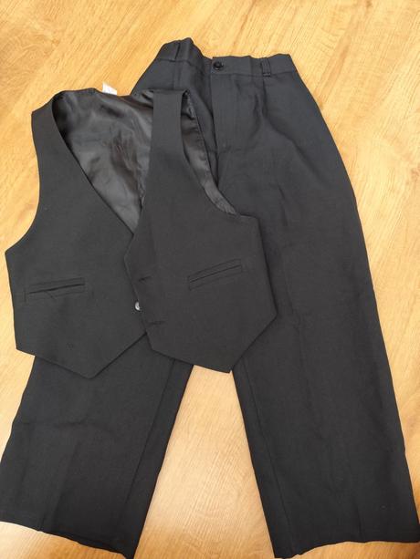 Vesta a nohavice, 128