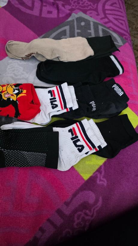 Ponozky 50ks rozne č.39/42 ,2 ciapky ,5 gatiek, 39