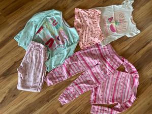 Letne pyzamko 122/128, 122