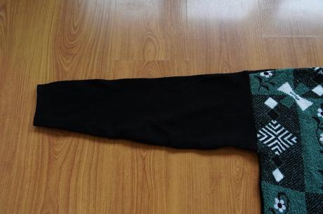 Sveter s pekným vzorom, xl