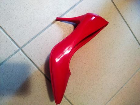 Červené lodičky, 37