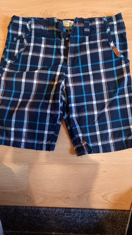 Kraťasy, reserved,146