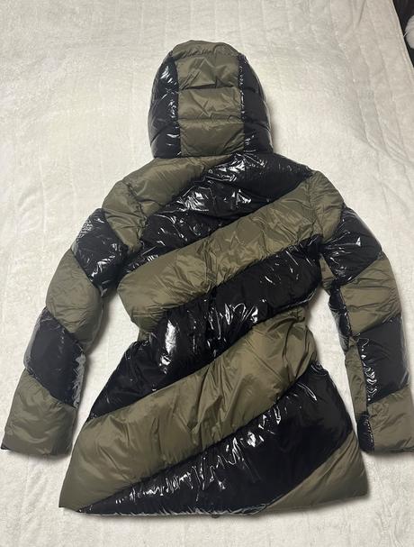 Hrubá zimná dlhšia bunda zn. magenta, l / m