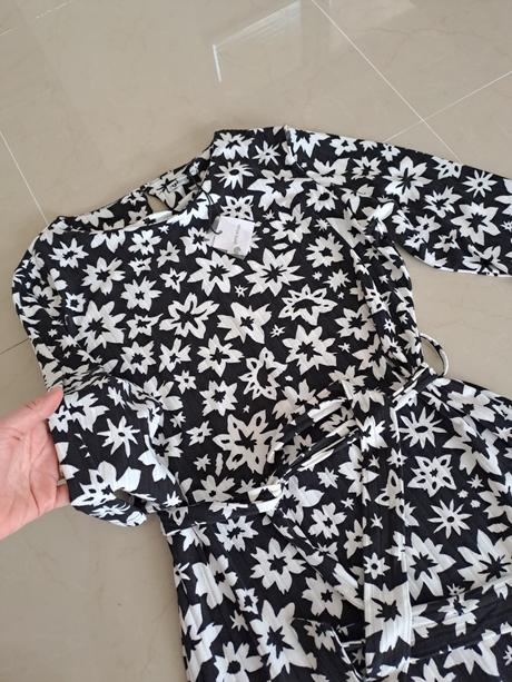 Nové šaty, gate,38