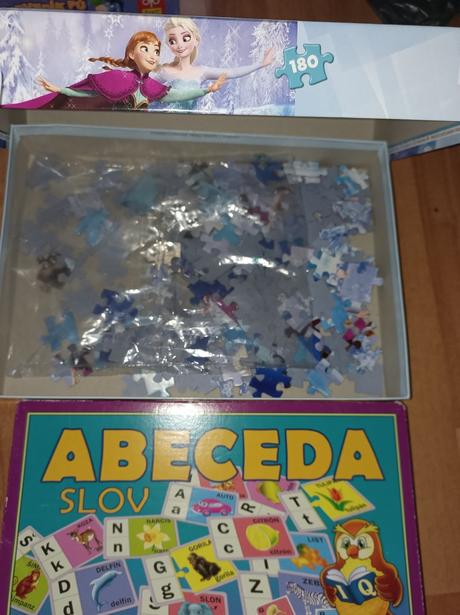 2xhra puzzle a abeceda,