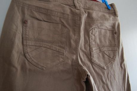 Dámske hnedé slim rifle c&a, xl