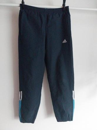 Sportove nohavice, adidas,140
