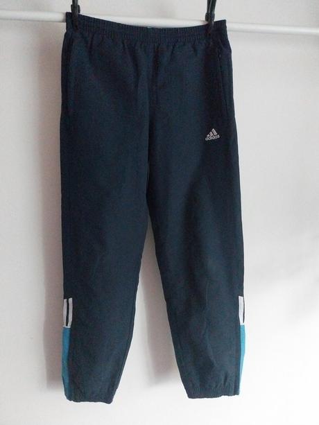 Sportove nohavice, adidas,140