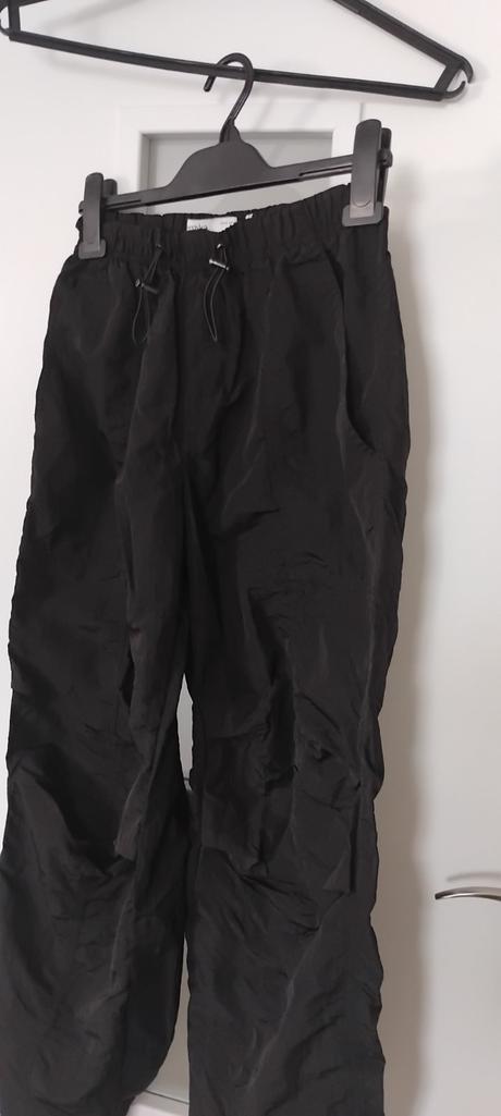 Šuštiakové široké nohavice, bershka,xs