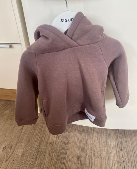 Mikiny drak a medvedík, 68