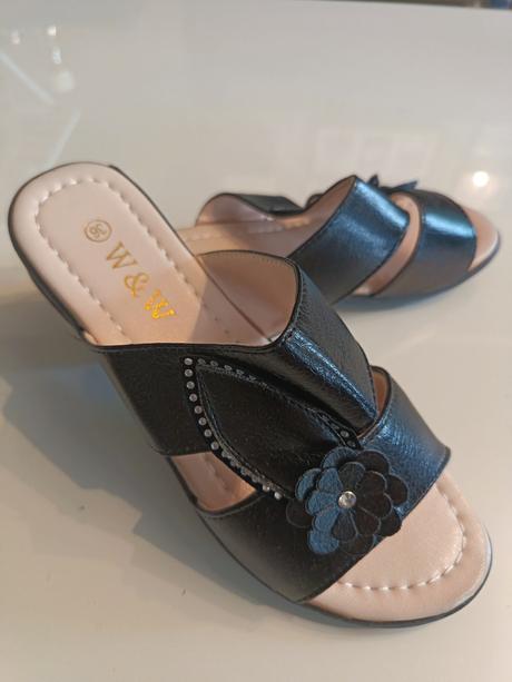 Šľapky veľ.36, 36