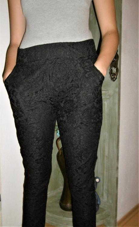 Krajkové podšité nohavice, 164