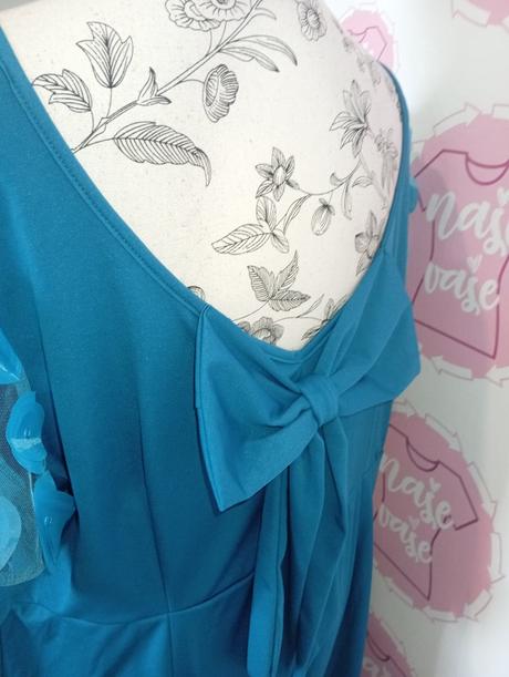 Krásne šaty s mašľou vzadu, xxl