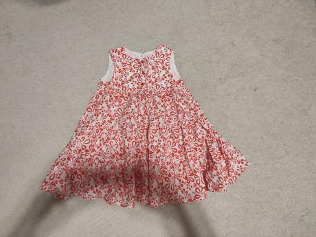 Krasne tociace saty, mothercare,92