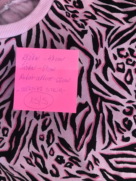 Oversize crop mikina, atmosphere,s