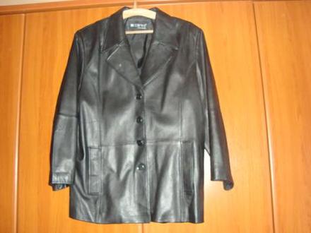 Nenosený kožený kabát, 52