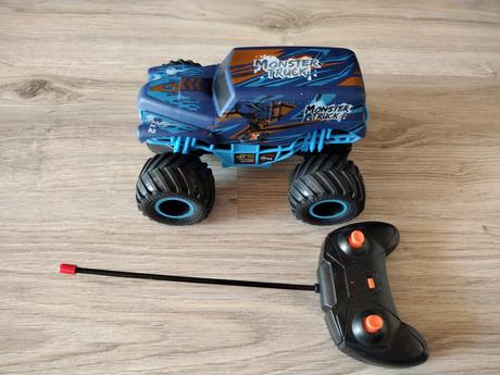 Auto monster truck, 