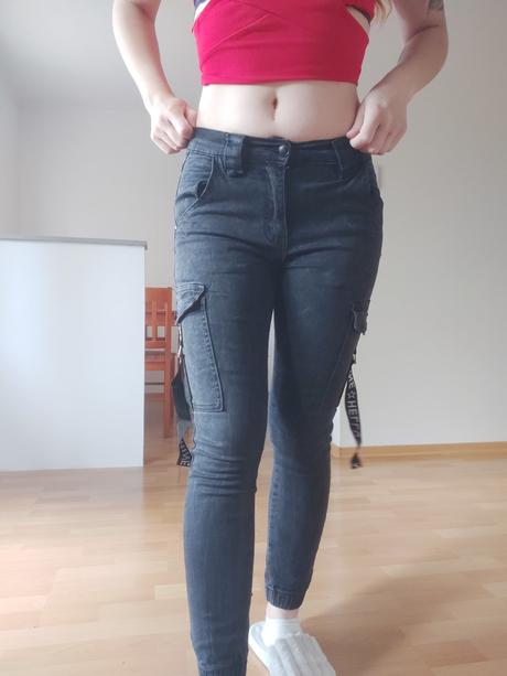 Čierne nohavice., 26