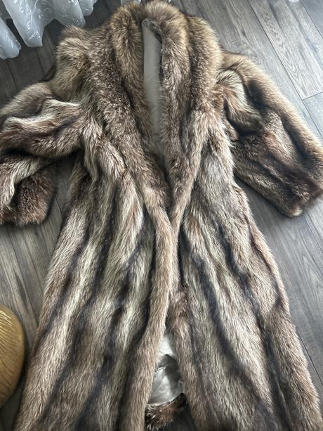 Dámsky dlhý kožuch z pravej kožušiny, l