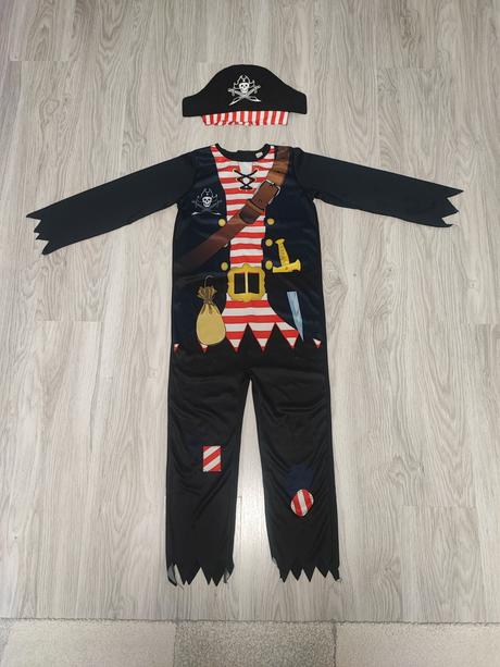 Kostým na karneval pirát, 