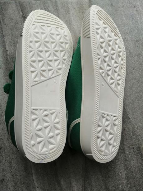 Zelené plátenky na suchý zips reserved,v40,vd 25,5, reserved,40