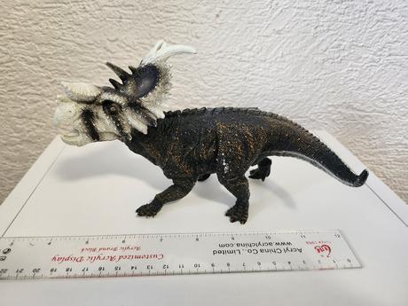 Dinosaury postavičky, 