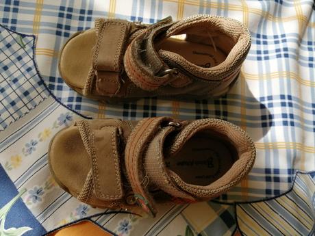 Kožené sandále, 24