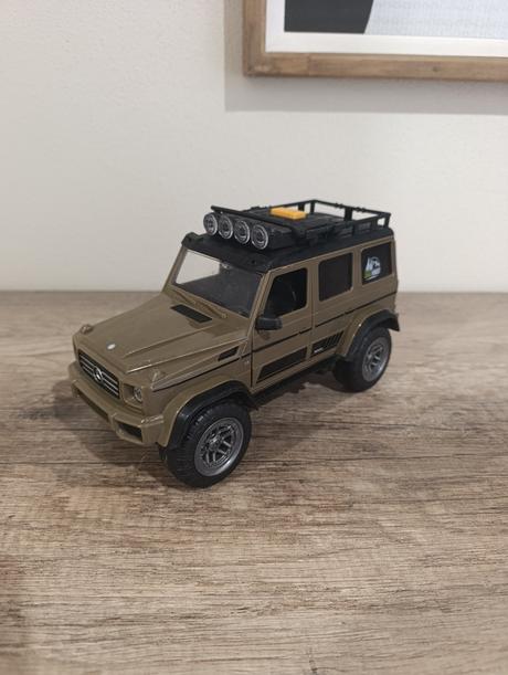 Auto džíp na kemping, 