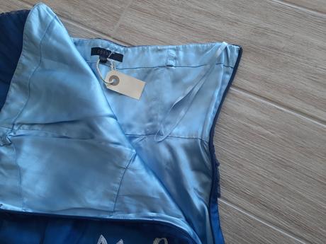 Spolocenske  saty coast, 40