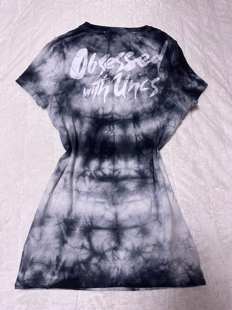 Sivobiele elastické tričko veľ. s,m zn. uncs, s