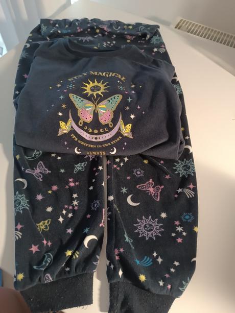 Pyžamo velurove, primark,134