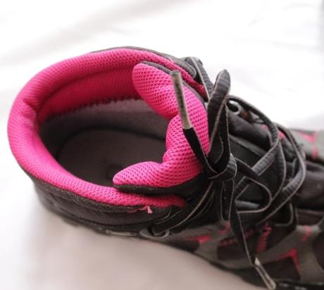 Turisticka trekingova obuv, salomon,40