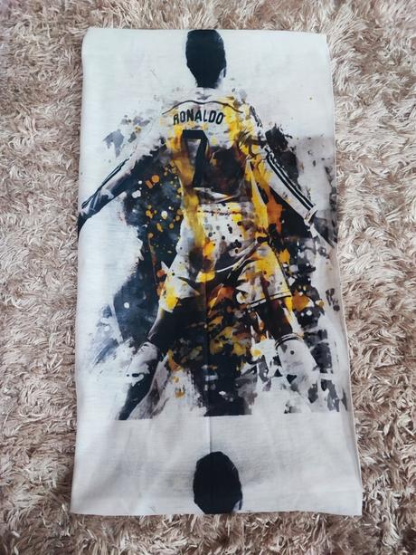 Nákrčník ronaldo, 128