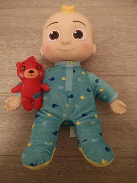 Cocomelon postavička j.j., 